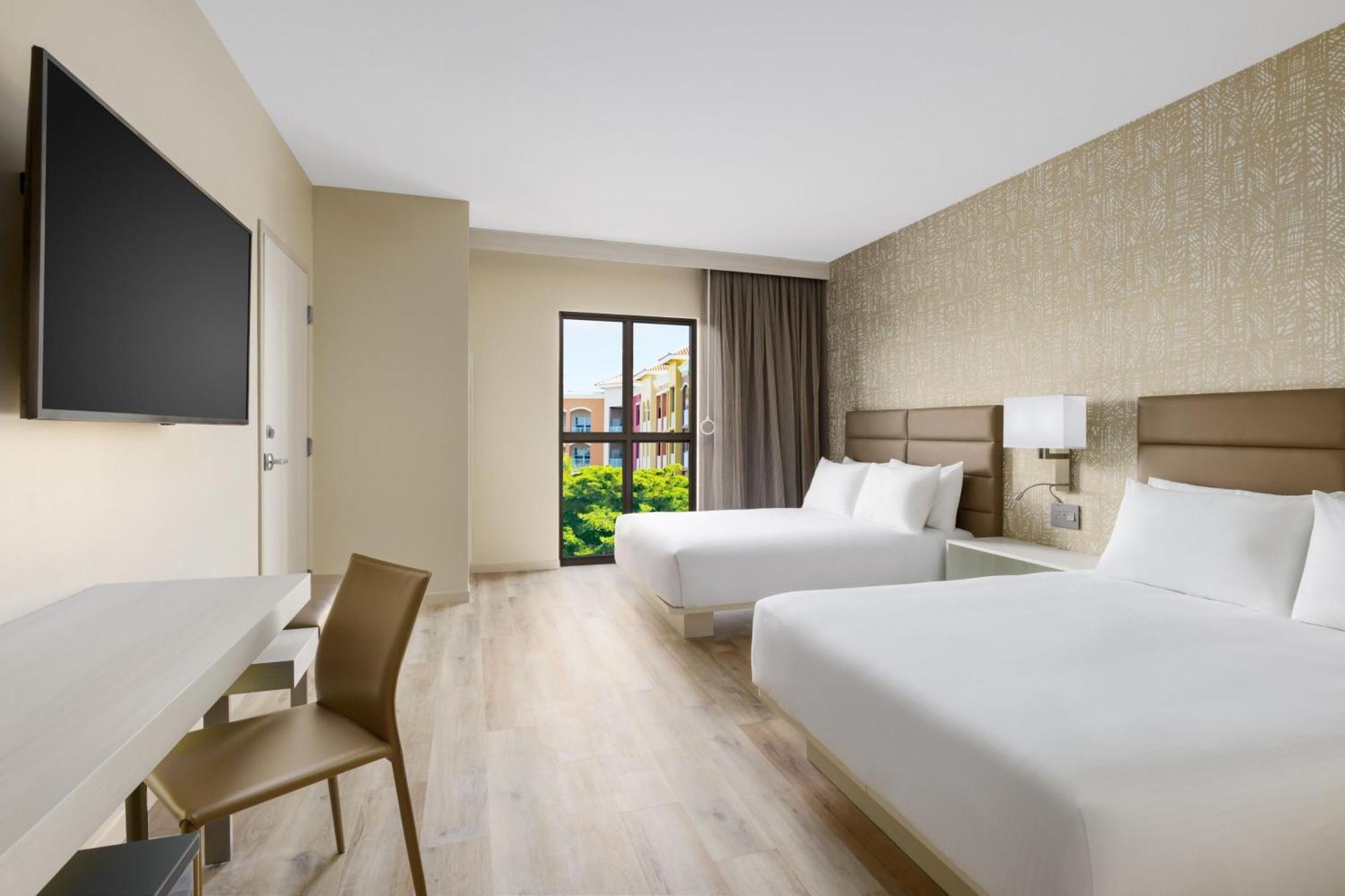 Ac By Marriott 5th Avenue Hotel North Naples