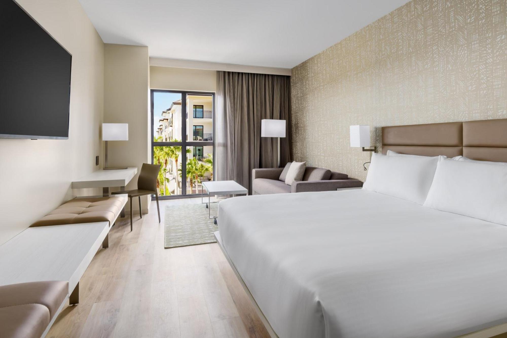 Ac By Marriott 5th Avenue 4* North Naples