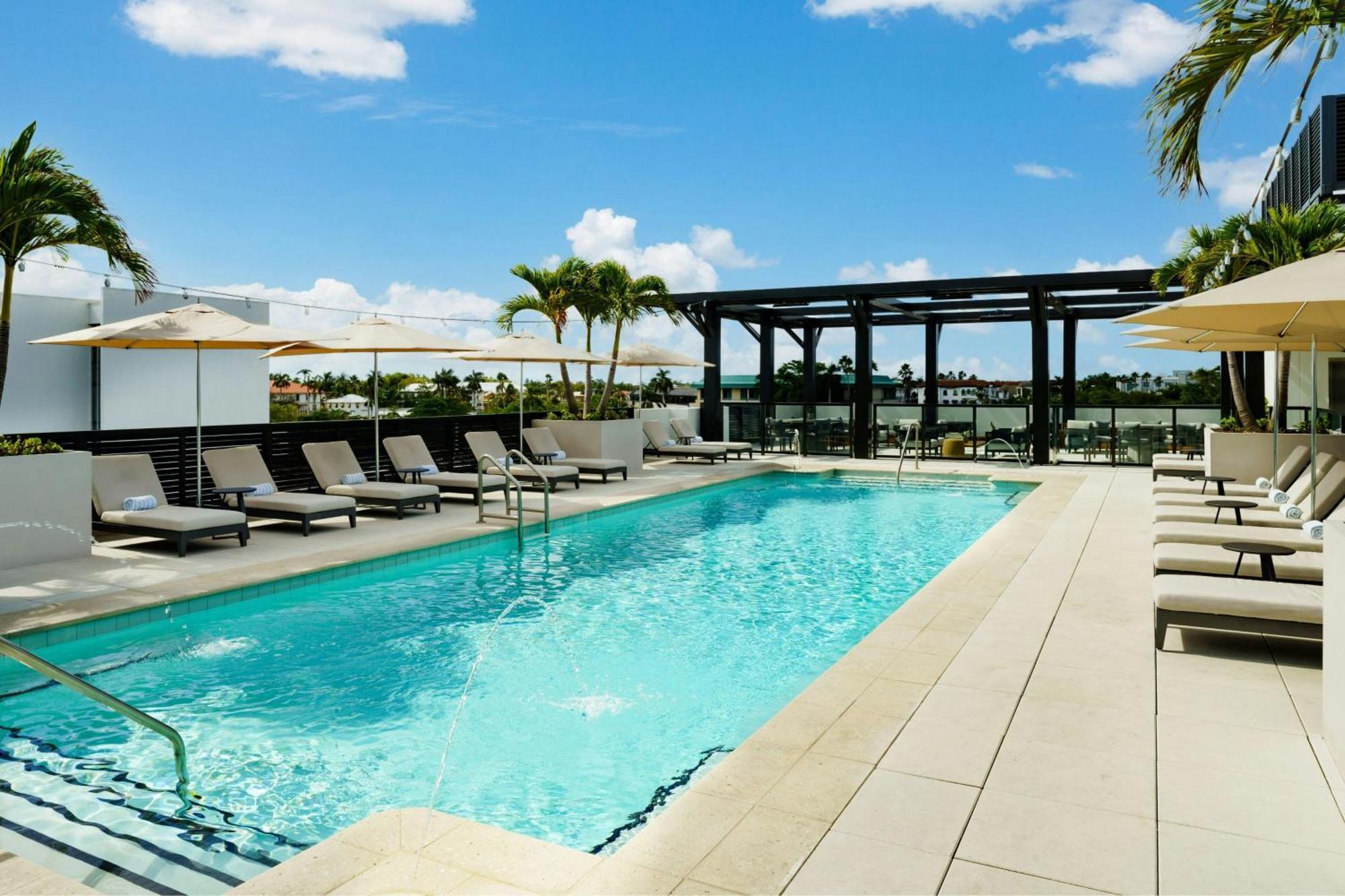 Ac By Marriott 5th Avenue 4* North Naples